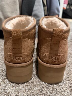Ultra Mini Platform UGGS